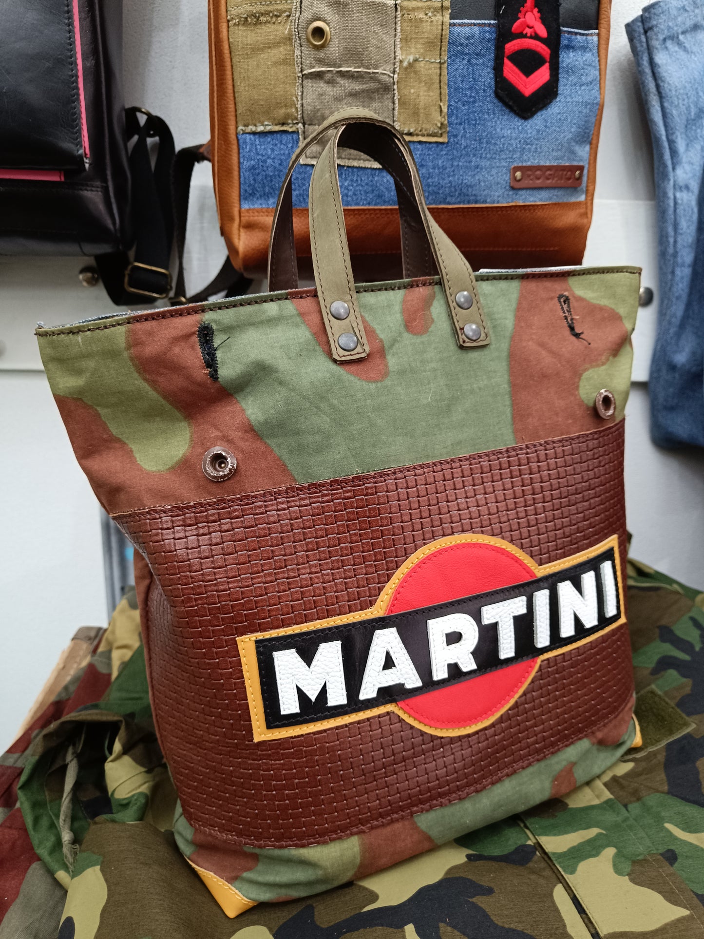 Shopping bag