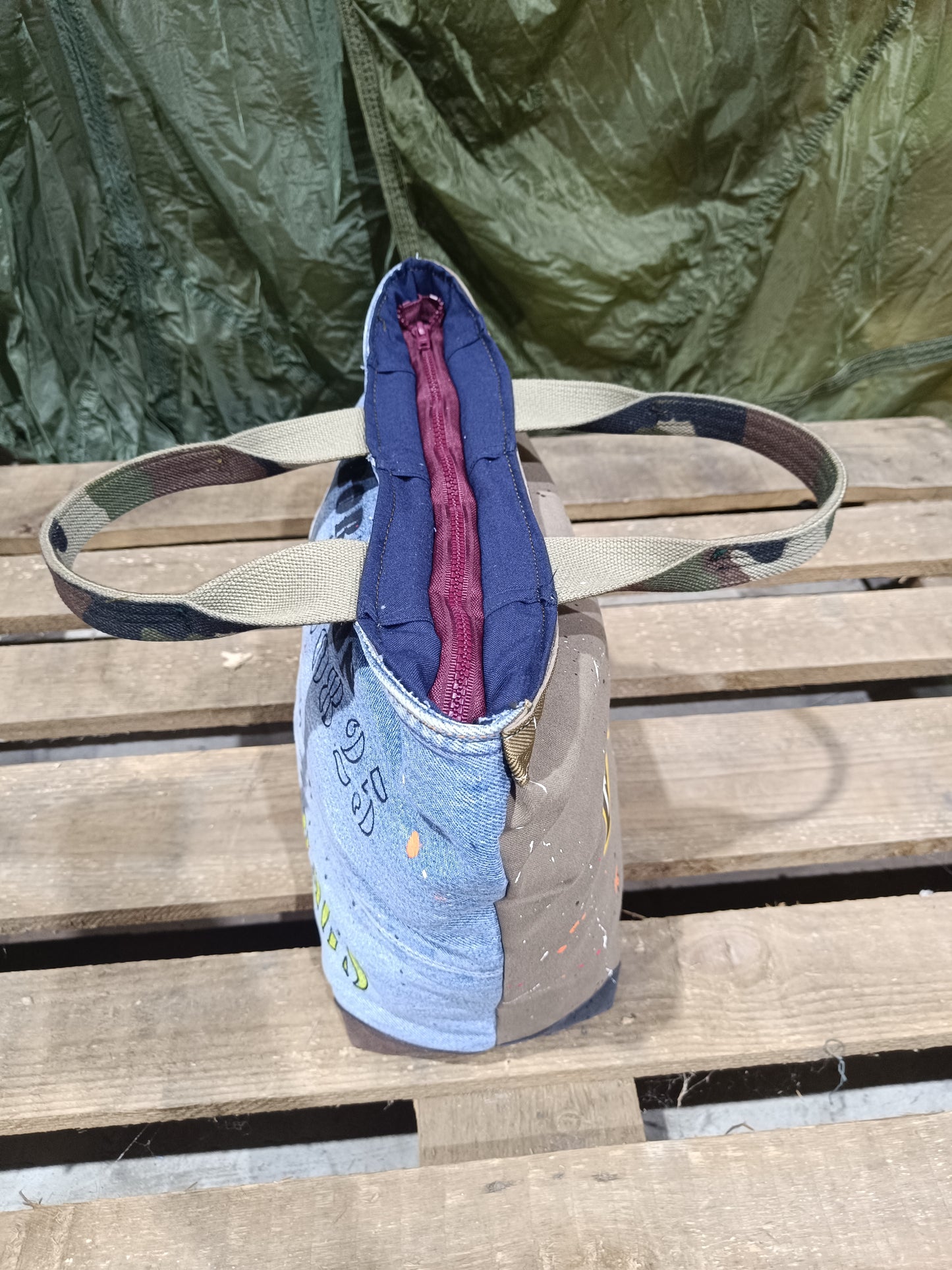 Shopping bag