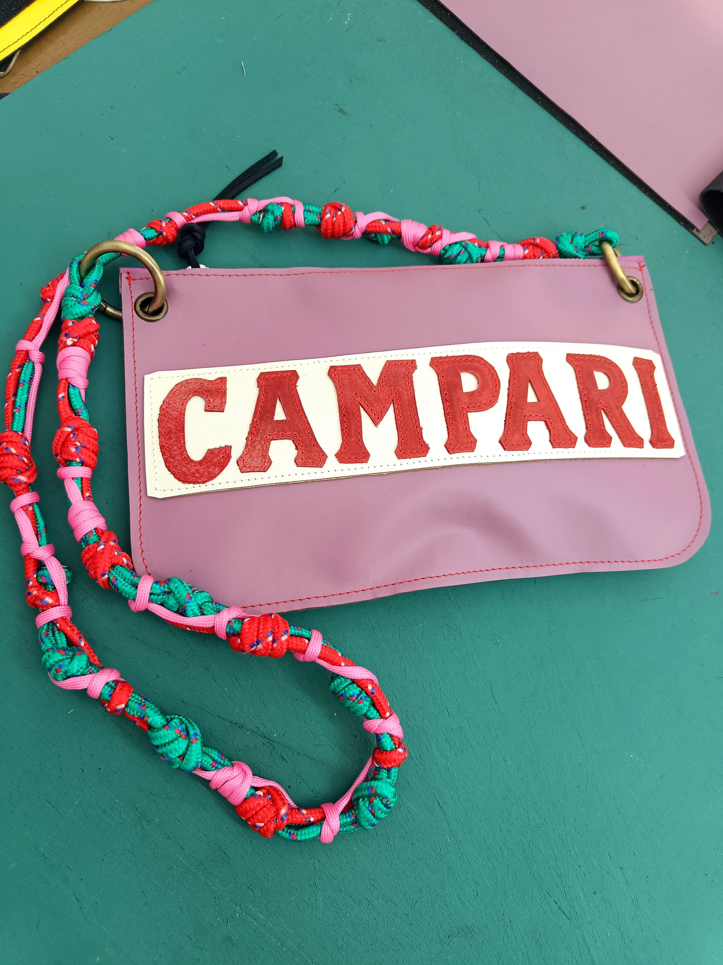 Flat pochette