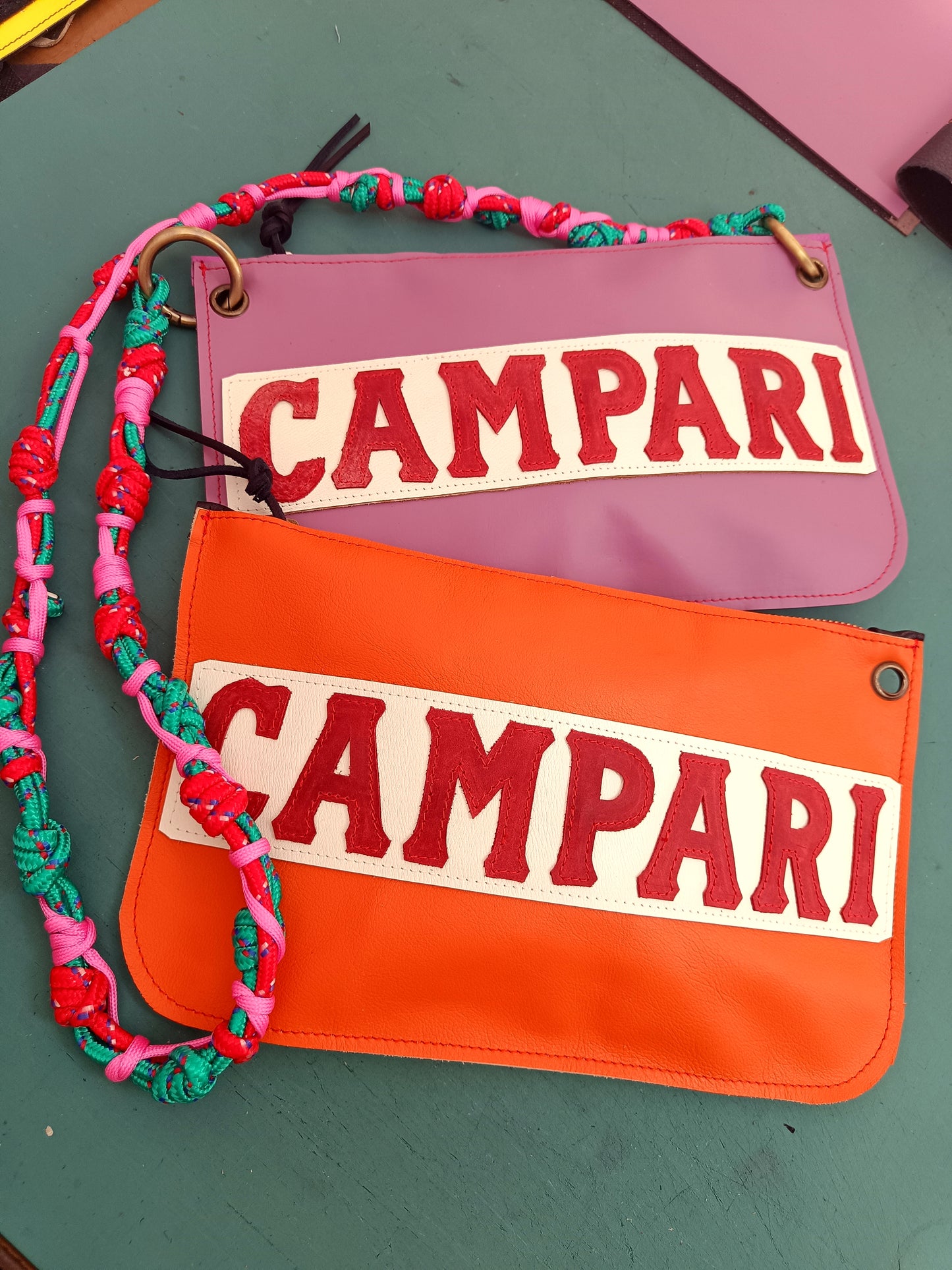Flat pochette