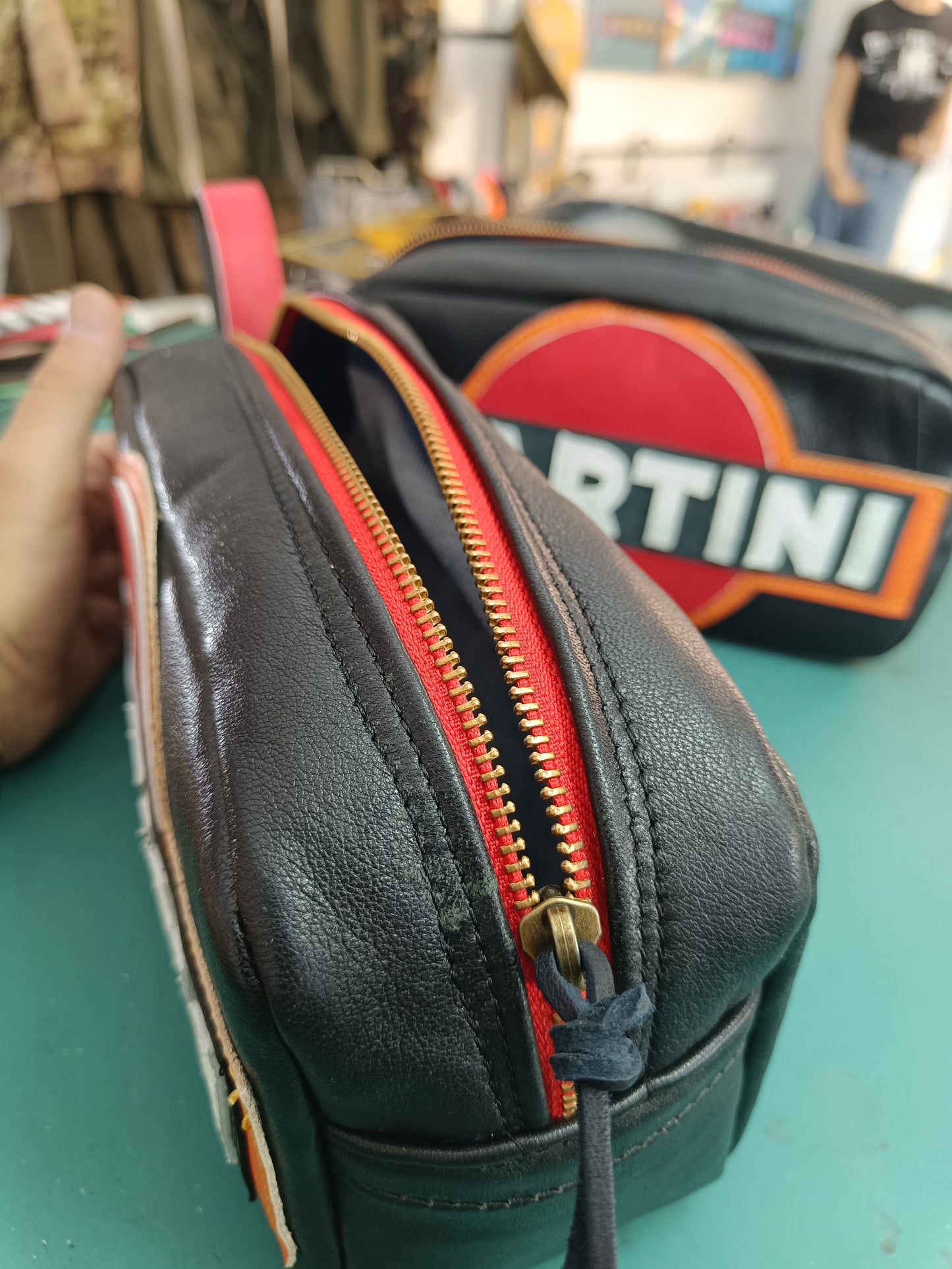 Toilet bag black