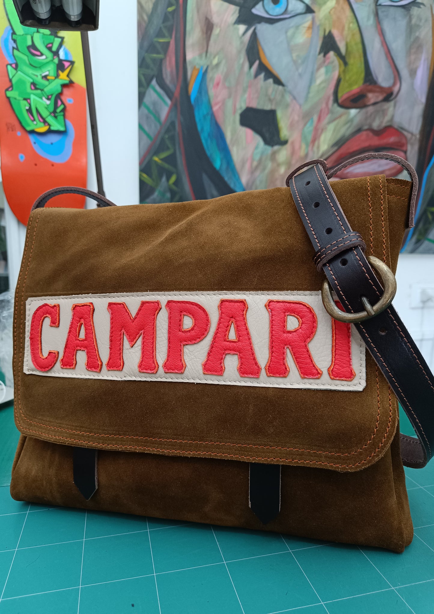 Messenger bag